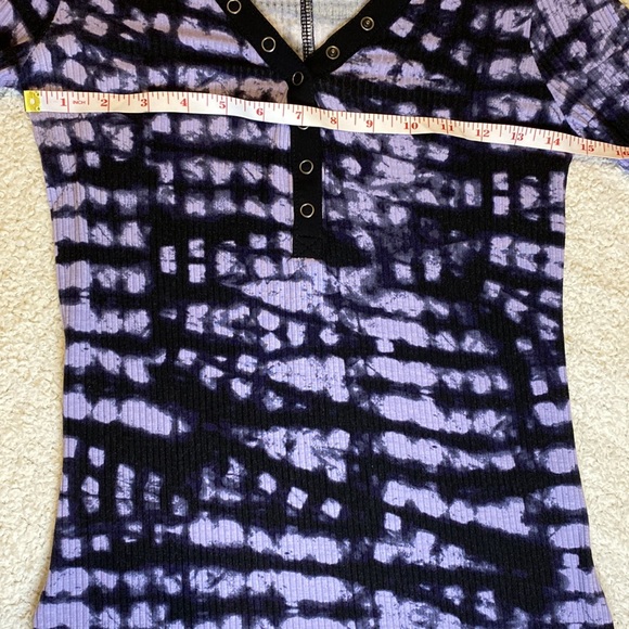 Rock & republic womens shirt tie-dye black purple snap button ribbed XS - Picture 16 of 16